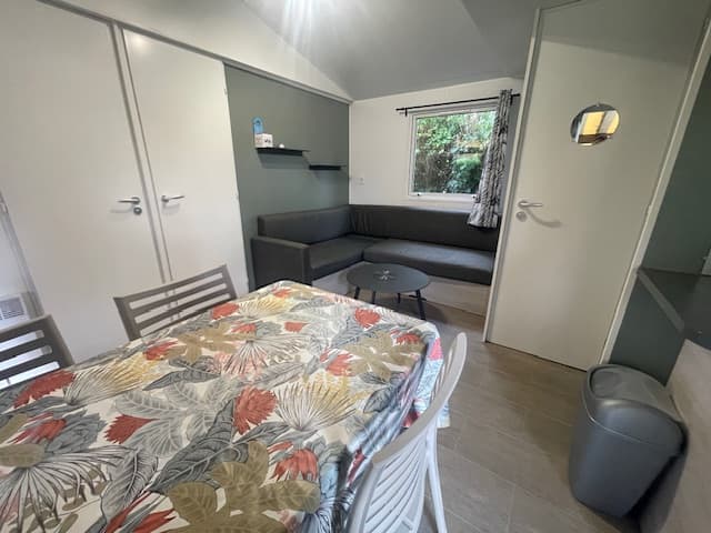 Intérieur du Mobil-home CC676, vue 4